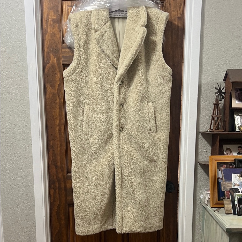 Polo Ralph Lauren elongated  Beige Sherpa Vest